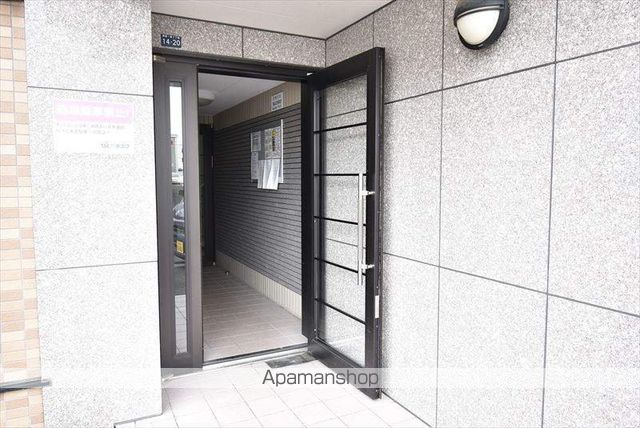 アビタ22 真栄1ー2の玄関写真