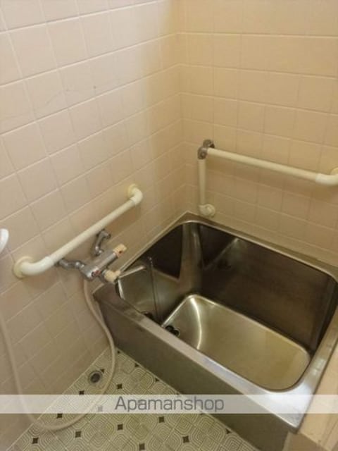 東小二里戸建[4DK/75.8m2]のバス
