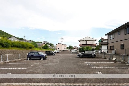 屋島ハイツ[2LDK/56.7m2]の駐車場