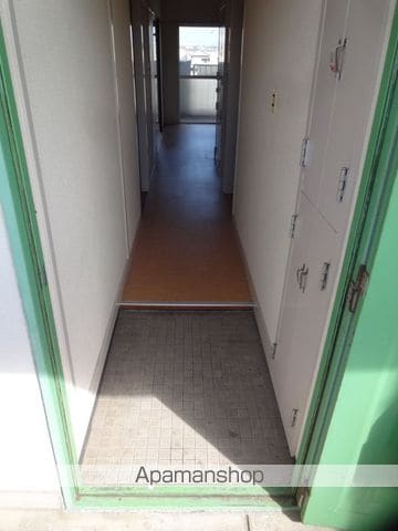 ハウジングビルの内装写真