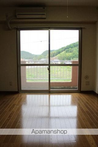 アーバン内海Eの内装写真
