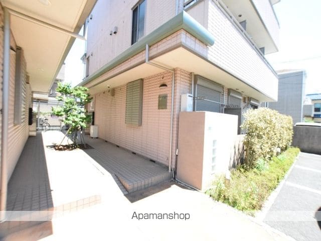 メゾン南林間IIの玄関写真