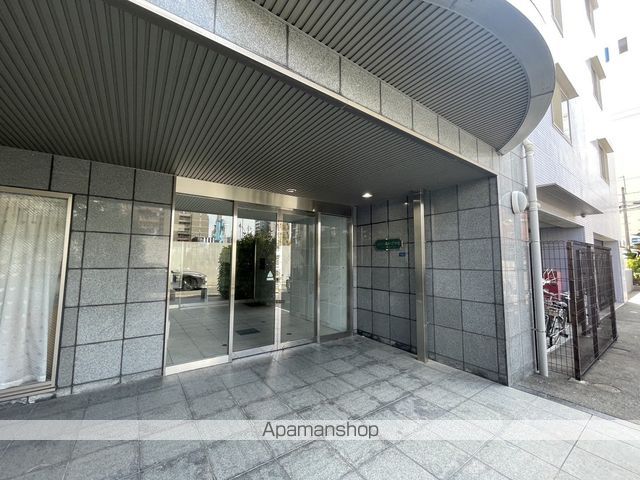 レジデンスカープ今池の玄関写真