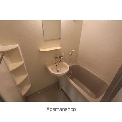 ザ・レジデンス行徳Ⅲ[1K/22.96m2]のバス