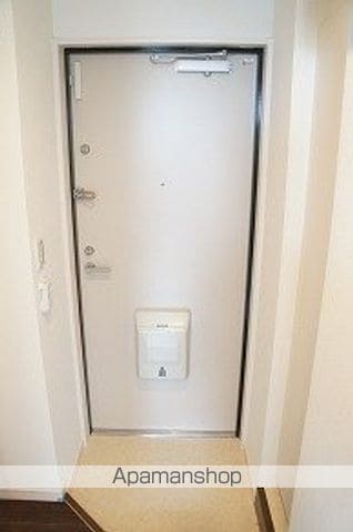 リブリ・クレヨンの内装写真
