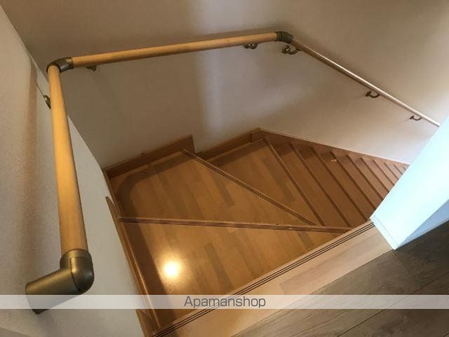 シャイニングの内装写真