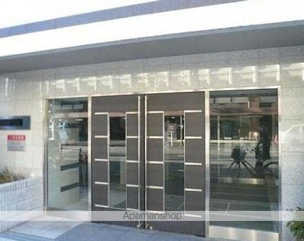 メインステージ千代田岩本町コモデの玄関写真
