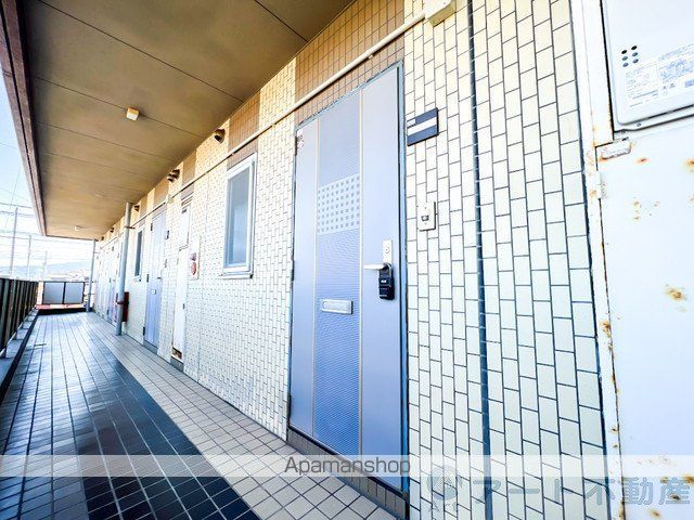 ポパイハイツの玄関写真