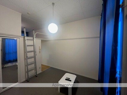 レオパレスディオネ[1K/20.28m2]のリビング・居間1