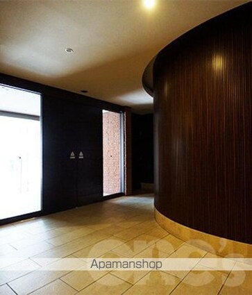 パークアクシス金山ＷＥＳＴ[3LDK/64.32m2]のエントランス1