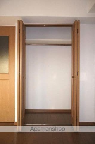 エンクレスト博多駅南の内装写真