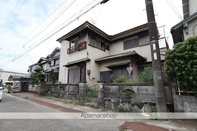 キャットウォークのある庭付き戸建の外観写真