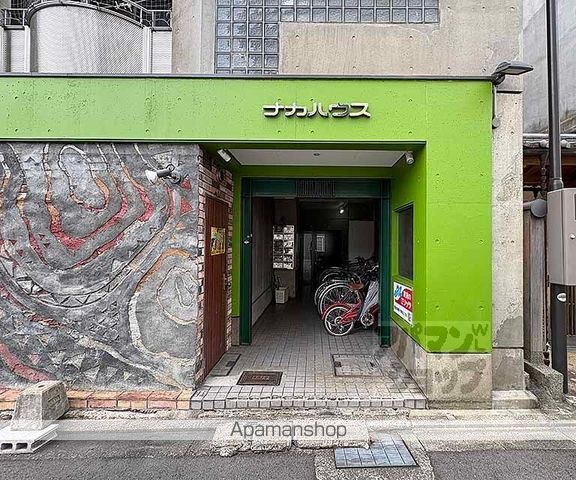 なかハウスの玄関写真