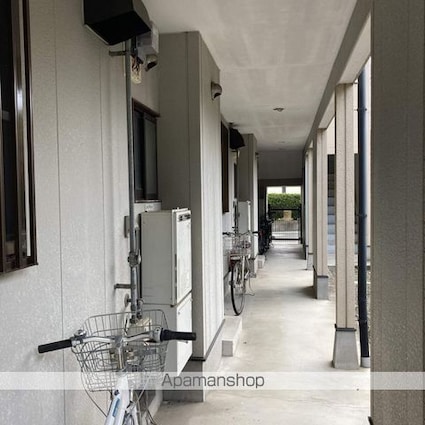 ハイツ新町[2LDK/48.6m2]のエントランス1