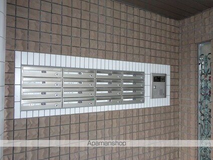 ヴィラコートＳＥＩ[3LDK/78.72m2]の共用部2