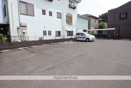 グレース春日[3DK/51.3m2]の駐車場