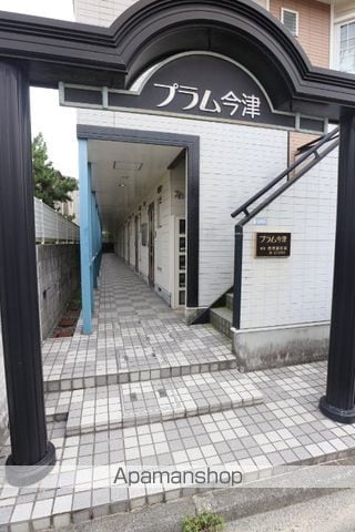 プラム今津の玄関写真