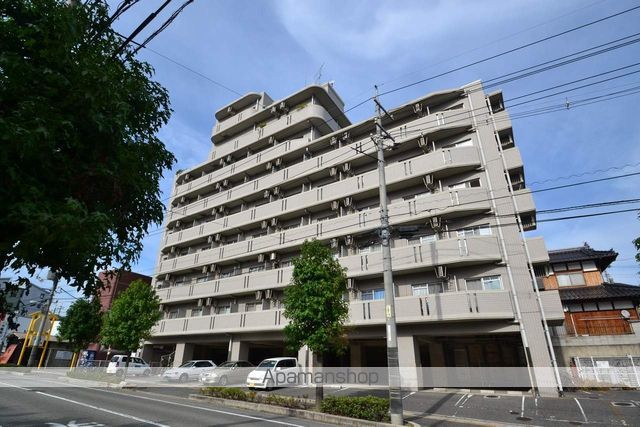 中央ロイヤルマンションの外観写真