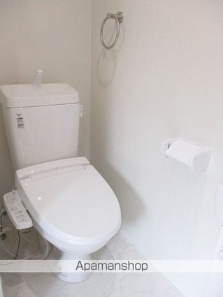 シャッツクヴェレ高円寺北[1R/16.51m2]のトイレ