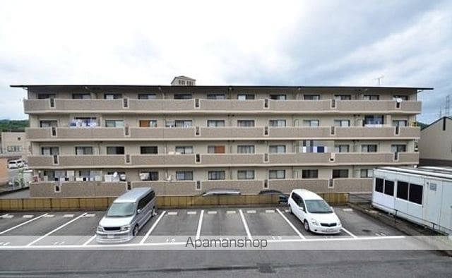ロイヤルシティーIの外観写真