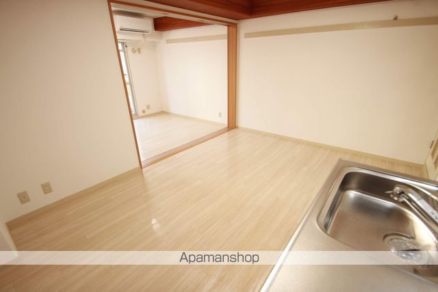 サンロイヤルハイツの内装写真