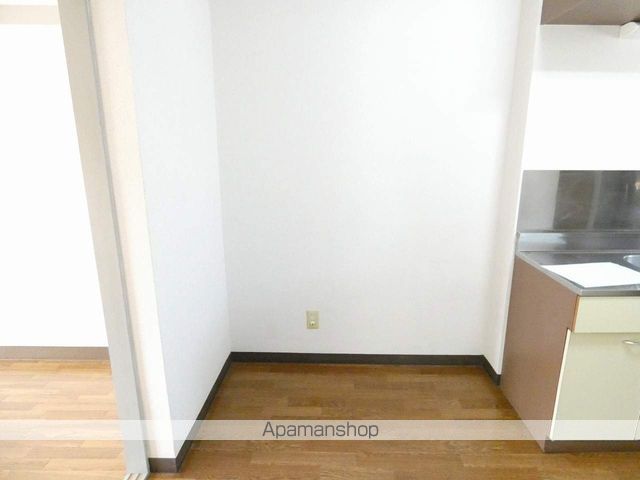 マンションカトレアIの内装写真