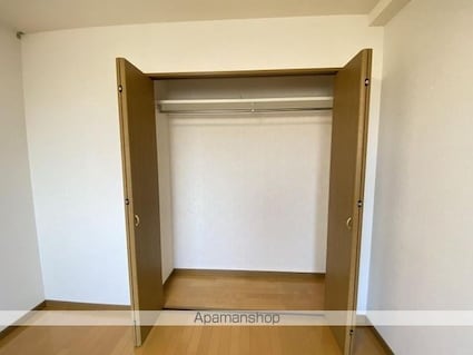 グリーンヒルズ片山[2LDK/56.7m2]の収納