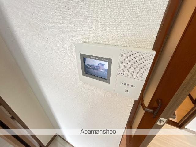 メゾネットウイングの内装写真