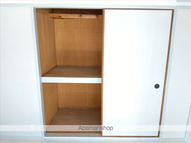 メゾンクロダ壱番館[2LDK/58.17m2]の収納