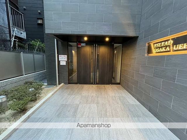 エスリード大阪上本町グリーズの玄関写真