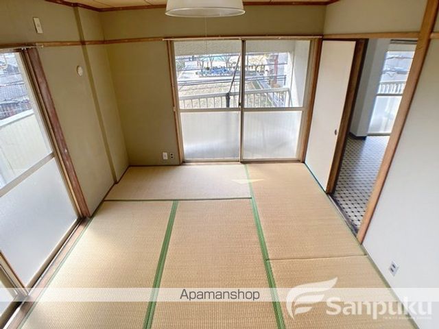 第二池田マンション西棟の内装写真