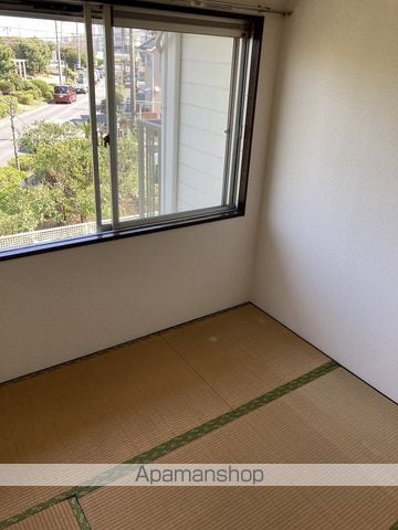 湘南ハイツの内装写真