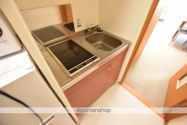 レオパレスカーミーエルムの内装写真