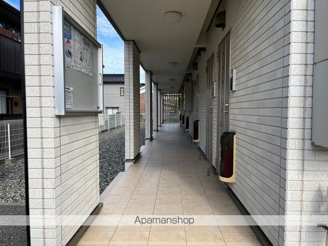 シャノワールIIの玄関写真