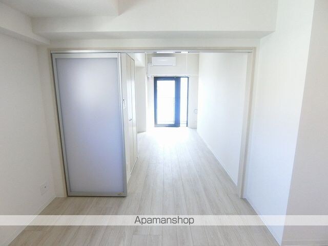 ＲＹＯＧＯＫＵ　ＳＴＡＴＩＯＮ　ＲＥＳＩＤＥＮＣＥ[1DK/40.44m2]のリビング・居間