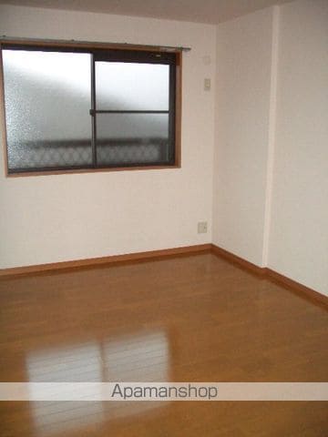 アゼリア荒井の内装写真