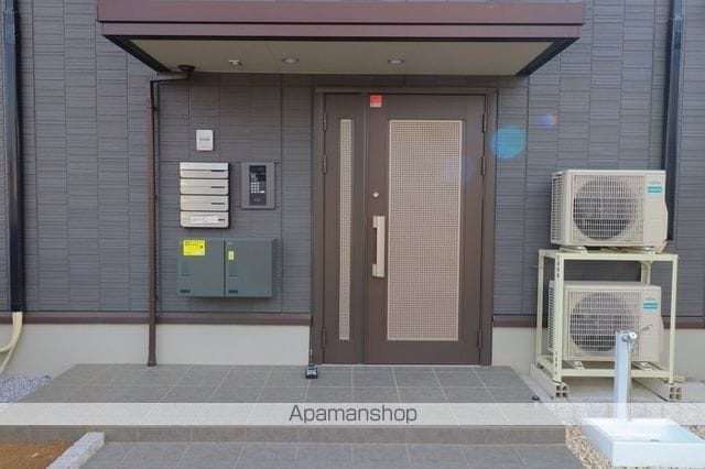 A LA MODEの玄関写真