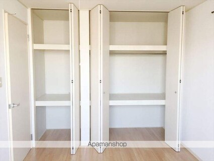 リッセン[1LDK/56.7m2]の収納