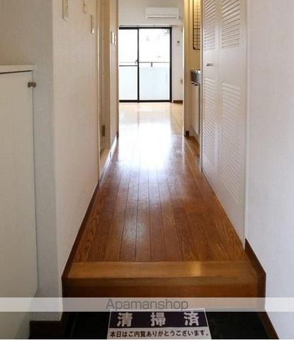 グリフィン横浜の内装写真