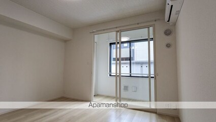 Ｏｎｅ　Ｔｈｏｕｓａｎｄ　Ⅰ[1K/33.2m2]のリビング・居間