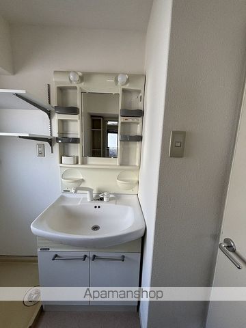 ROBERIANIBANKANの内装写真