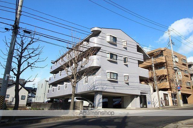 ブランシェ泉中央の外観写真