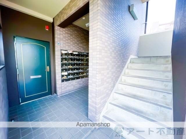 ボンデパール[1R/24.3m2]のエントランス1