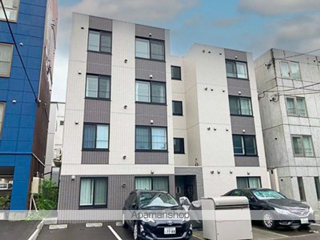 サクラブール栄通の外観写真