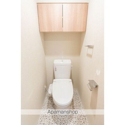 市谷台町坂フロント[1K/25.02m2]のトイレ