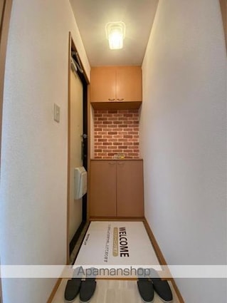 カメリアハイツ　Ｂ棟[2DK/50.42m2]の玄関