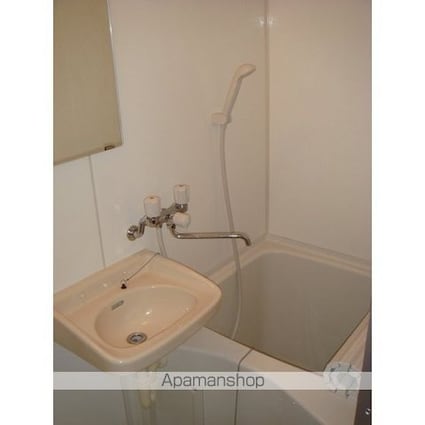 ８７ｈｏｕｓｅ０２[1R/11.53m2]のバス