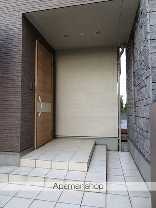 久保田町３丁目貸家　[4LDK/71.25m2]のエントランス