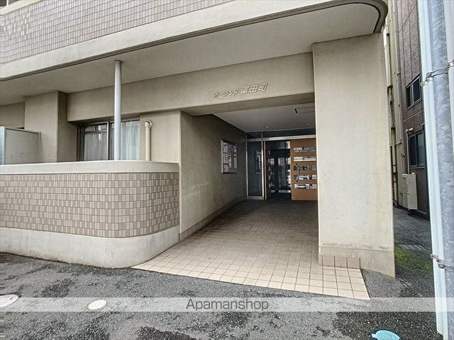 オーランド富田町の玄関写真