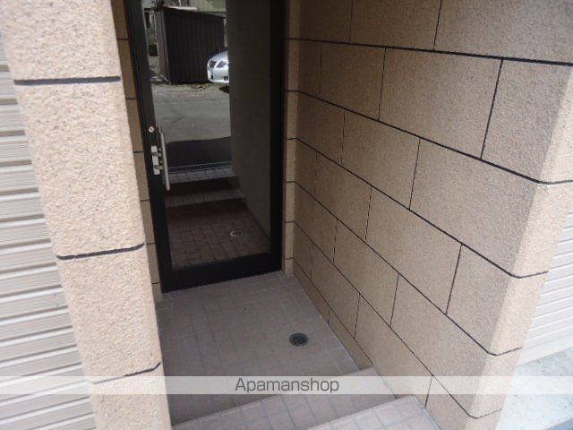 フラットJ月寒中央の玄関写真